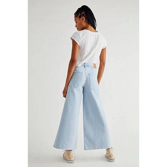 Free People We The Free Landry Wide Leg Cropped Jeans Sz 31 Light Wash - Picture 7 of 13